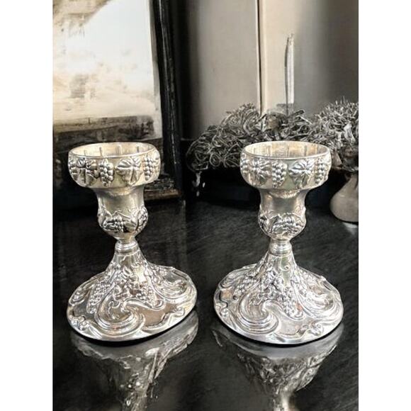 Vtg 2 Godinger Baroque Silver Plated Ornate Grapevine Candlesticks 5 Inch - Picture 3 of 13